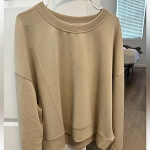 Lululemon Size 20 cropped crewneck